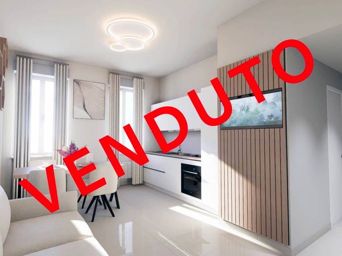 Appartamento quadrilocale in vendita in Via Antonio Giovanni Scopoli, Centro, Pavia