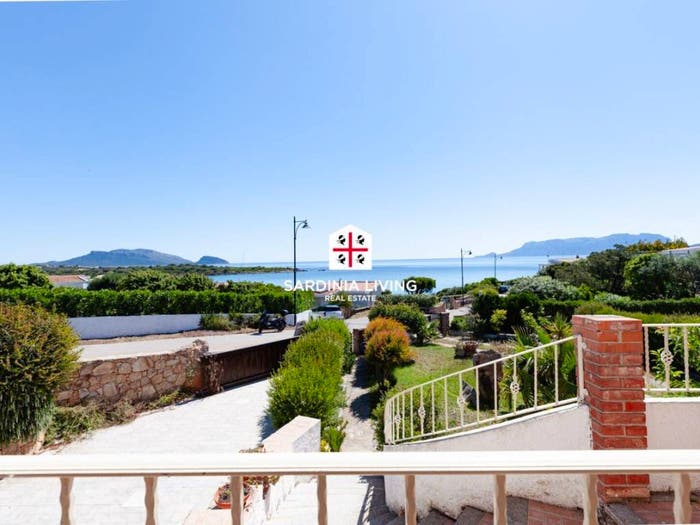 Casa trilocale in vendita in Via Mar Morto, Pittulongu, Olbia