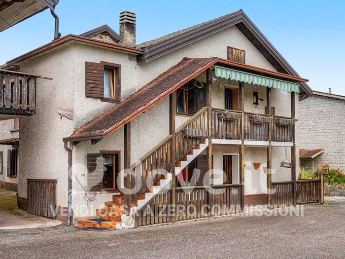 Casa con 6 locali in vendita in Via Lodi, Centro, Santa Giustina
