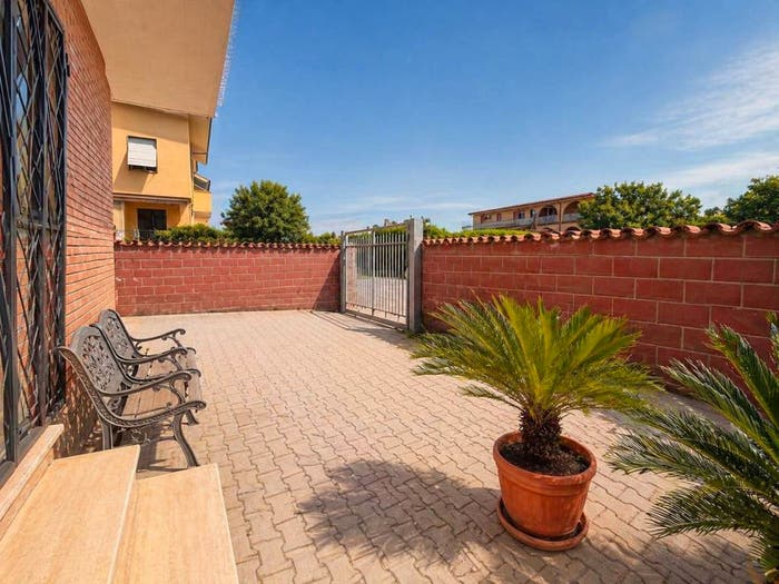 Appartamento trilocale in vendita in Via Roccapalumba, Borghesiana, Roma