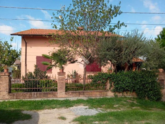 Casa quadrilocale in vendita in Via Lunga, Fosso Ghiaia, Ravenna