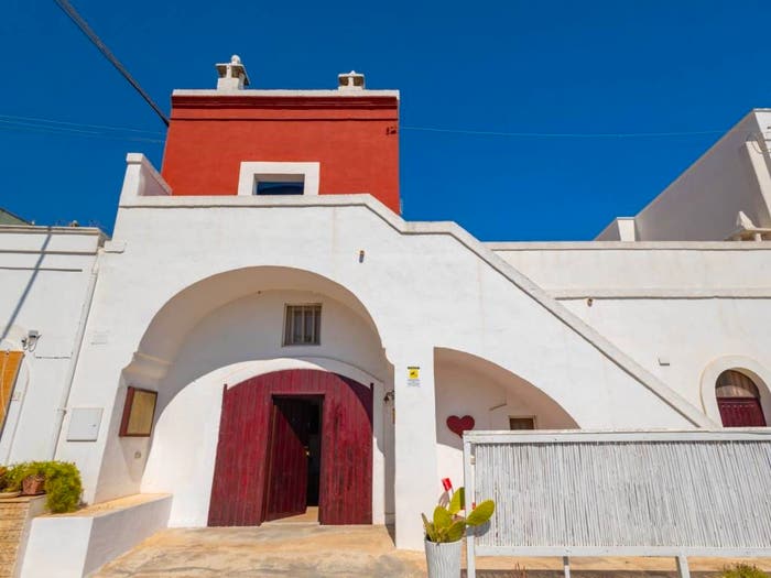 Casa con 6 locali in vendita in Via Vespri Siciliani, Pezze di Greco Pozzo Faceto Montalbano, Fasano
