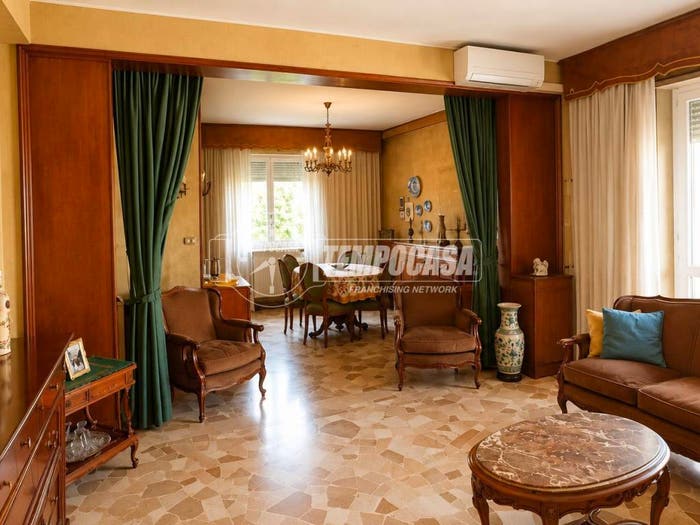 Appartamento trilocale in vendita in Via Gaetano Salvemini, Comasina, Milano