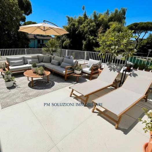 Casa con 6 locali in vendita in Via M Santocchi, Caranna, Forte dei Marmi