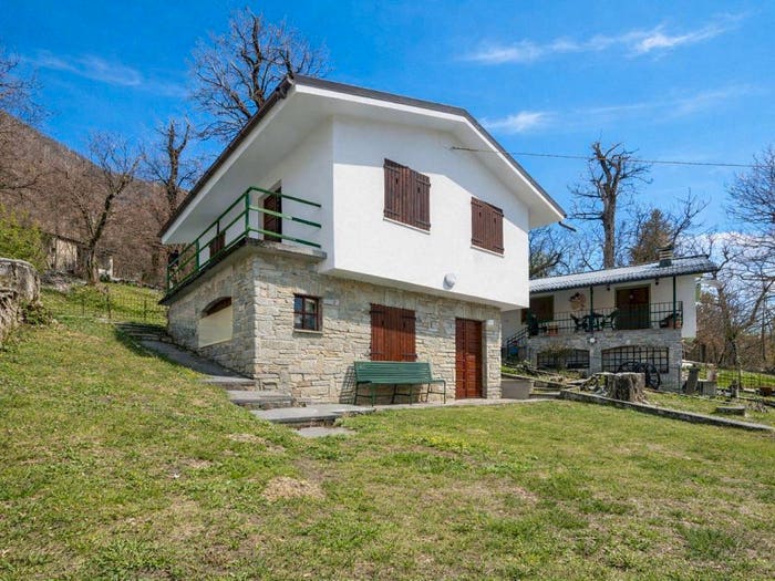 Casa in vendita in Via Monte Bourel Festiona snc, Centro, Demonte