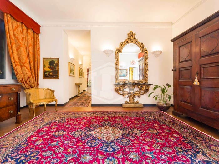 Appartamento con 6 locali in vendita in Via Assarotti, Manin, Genova