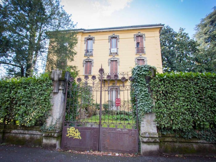 Appartamento con 6 locali in vendita in Via Giacomo Leopardi, Parco, Monza