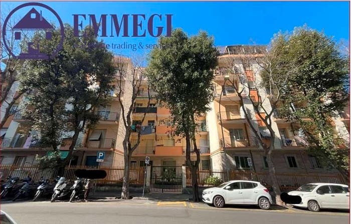 Appartamento con 5 locali in vendita in Via napoli, Lagaccio, Genova