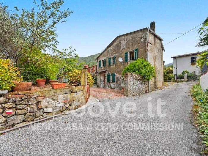 Casa con 5 locali in vendita in Via Colomba, Fosdinovo
