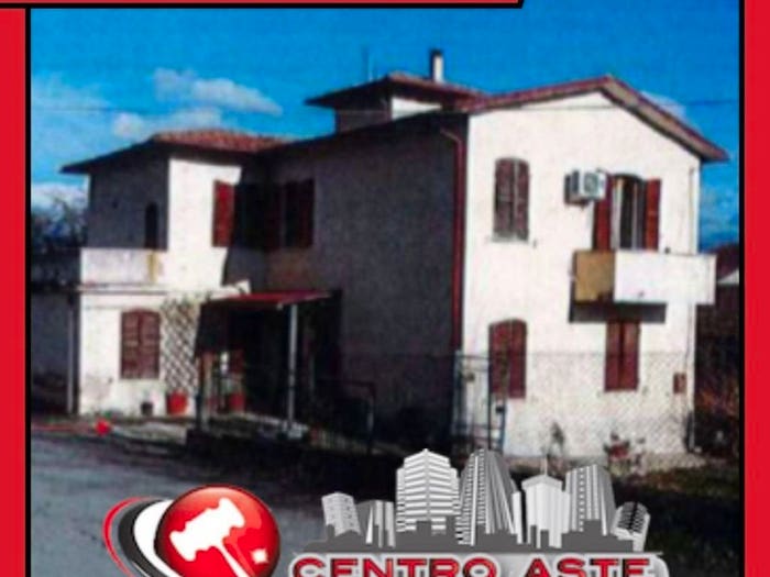 Casa con 6 locali in vendita in Frazione Santa Croce Spoleto PG Italia, Centro Storico, Spoleto
