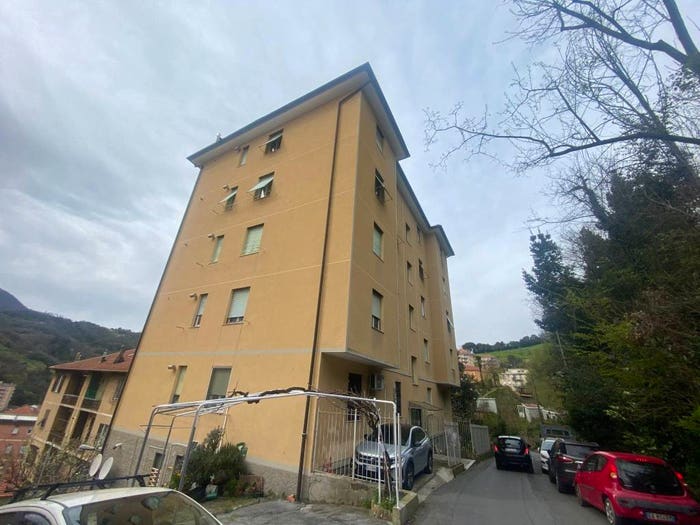 Appartamento bilocale in vendita in Via Val d'Astico, Pontedecimo, Genova