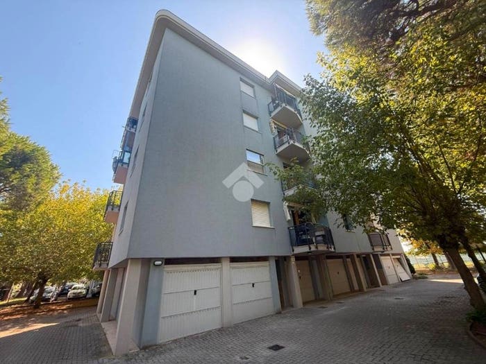 Appartamento trilocale in vendita in Via giovanni conti, Madonnina, Cesenatico
