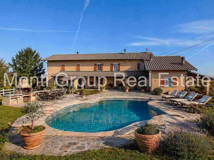 Casa con 6 locali in vendita in Quaranti