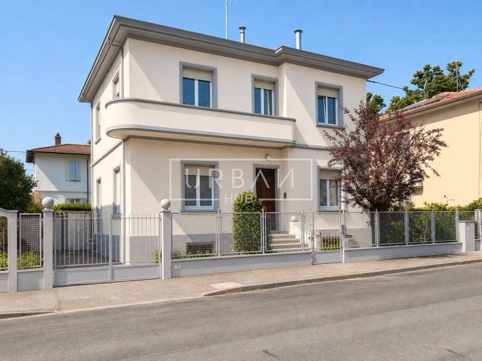 Casa con 6 locali in vendita in Via Tommaso Monti, Parco della Resistenza, Forlì