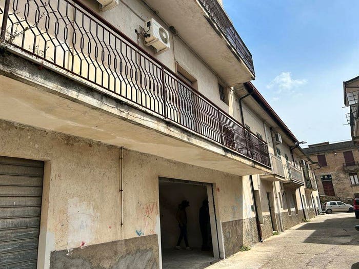 Appartamento in vendita in Via Maggio, Platì