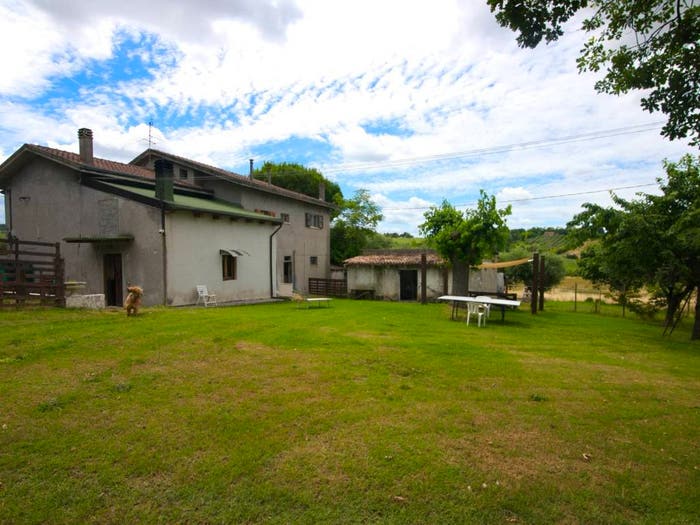 Casa quadrilocale in vendita in Via Valle del Picchio, Gradara