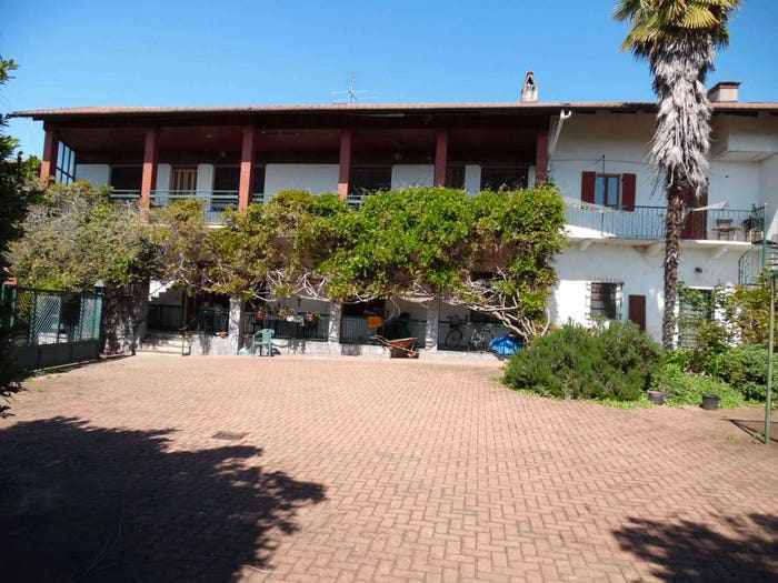 Casa con 6 locali in vendita in via Per S Maria, Agliè