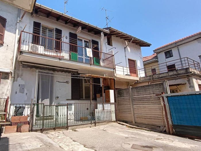 Casa bilocale in vendita in Via Lavatelli, Centro, Cassolnovo