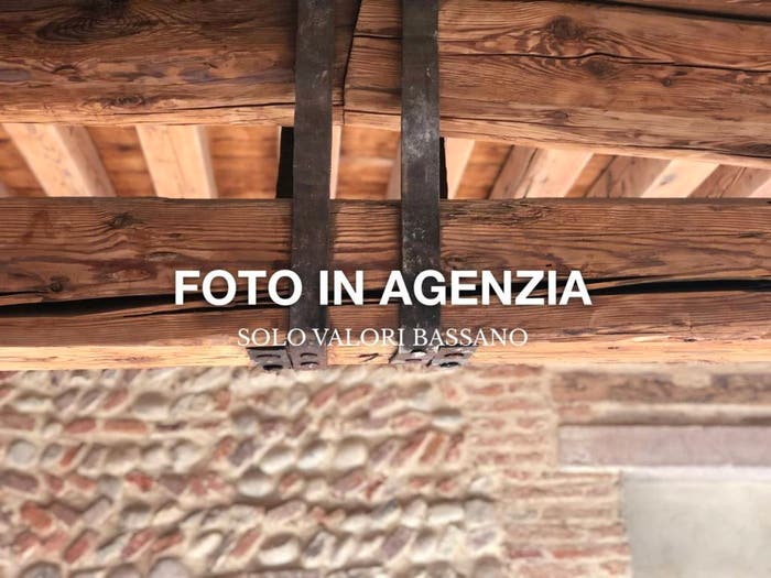 Appartamento con 5 locali in vendita in Via Verci, Centro, Bassano del Grappa