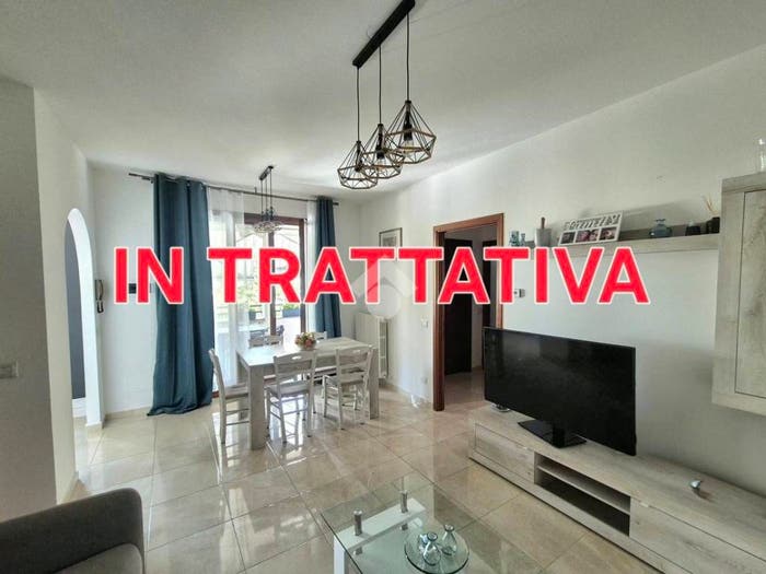 Appartamento trilocale in vendita in Via Concordia, Centro, Mezzago