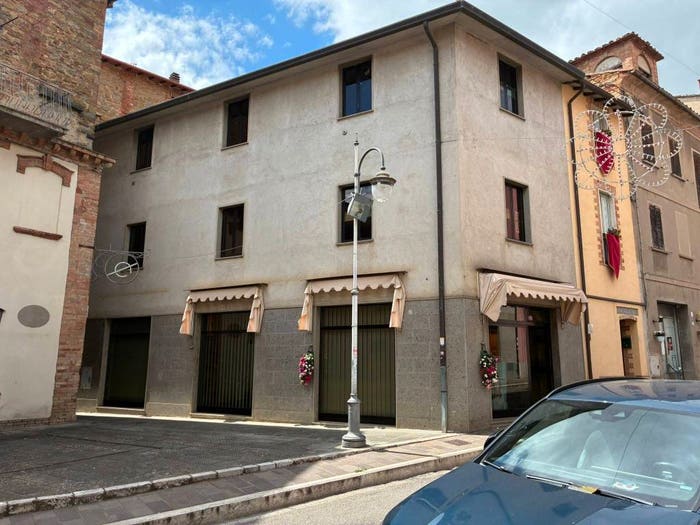 Casa trilocale in vendita in Via Settembre, Centro, Magione