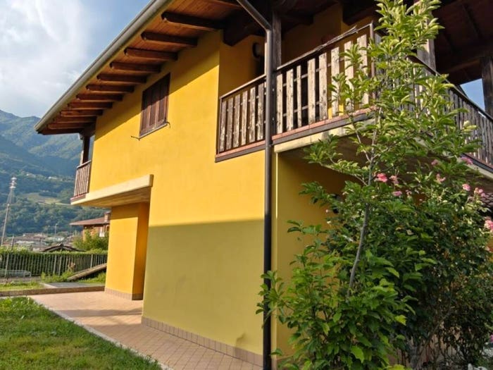 Casa con 6 locali in vendita in Via Tironega, Piangaiano, Endine Gaiano