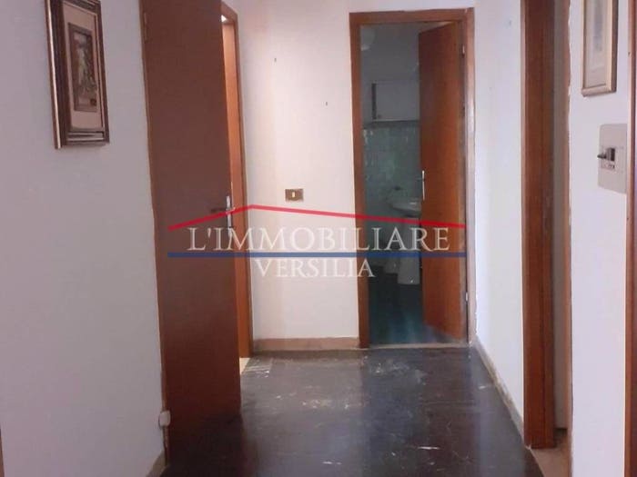 Appartamento quadrilocale in vendita in Via Benedetto Croce, Centro, Massa