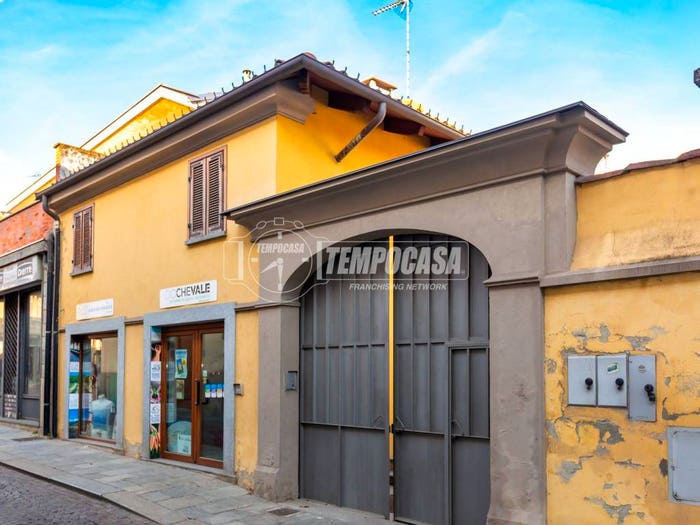 Appartamento quadrilocale in vendita in Via Guglielmo Marconi, Centro Storico, Chieri