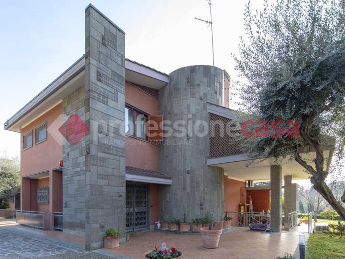 Casa con 6 locali in vendita in Via della Nocetta, Pisana Bravetta, Roma