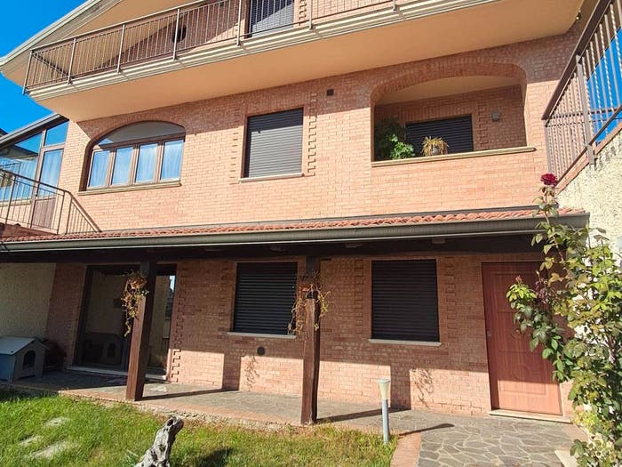 Casa con 6 locali in vendita in Via Francesco Scerbo, Gagliano, Catanzaro