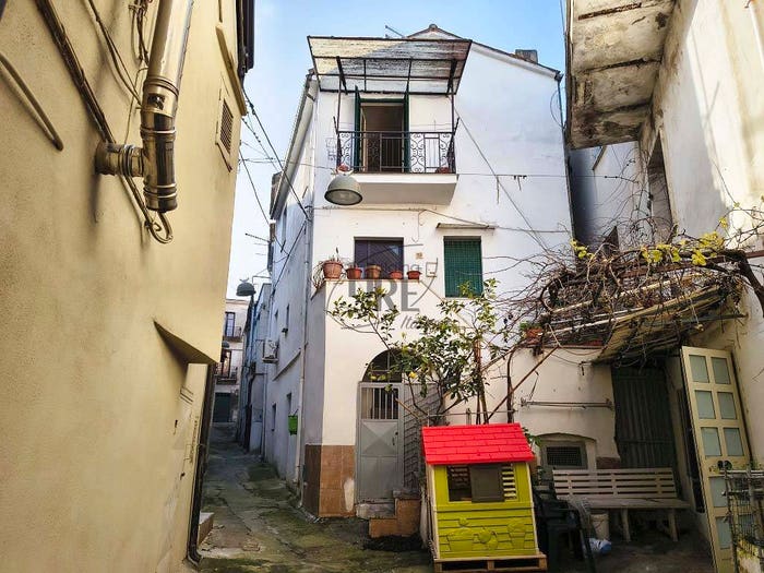 Appartamento quadrilocale in vendita in Via Ferdinando Balsano, Roggiano Gravina