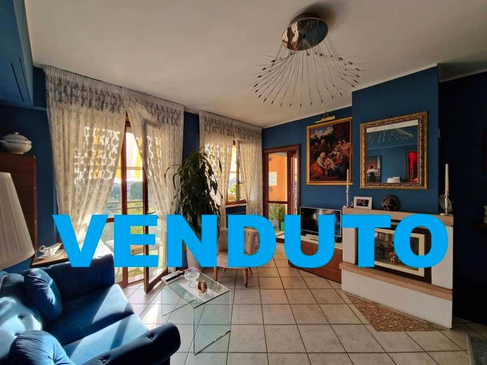 Appartamento trilocale in vendita in Via Olona, Sciarè, Gallarate