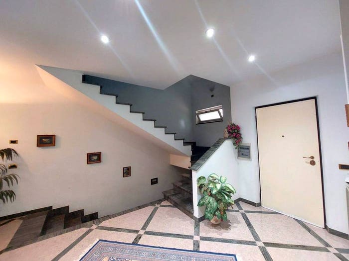 Casa con 6 locali in vendita in Via Monsignore Giovanni Apa, Santa Maria, Catanzaro