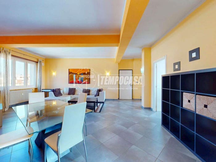 Appartamento trilocale in vendita in Via Alcide de Gasperi, Centro, Bra
