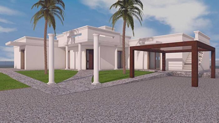 Casa con 5 locali in vendita in Veglie