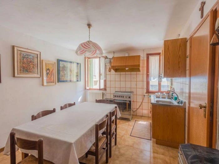Appartamento trilocale in vendita in Calle Biseghella, Centro Storico, Chioggia