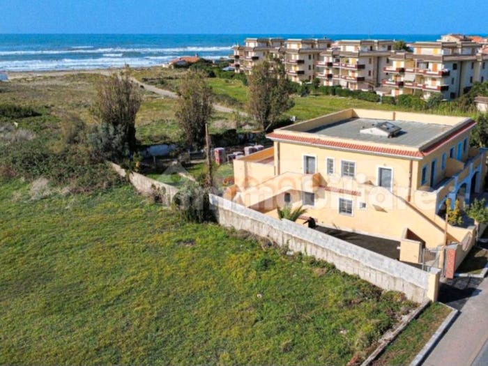 Appartamento bilocale in vendita in Lungomare degli Ardeatini, Marina di Ardea, Ardea