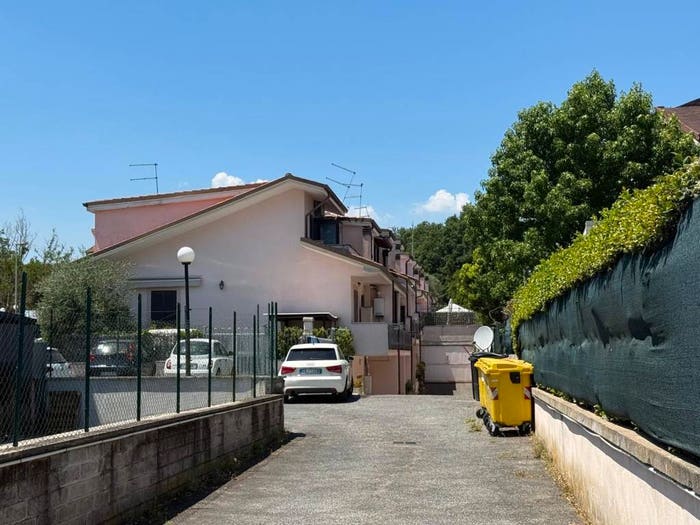 Appartamento bilocale in vendita in Via Casal Bianco, Collefiorito, Guidonia Montecelio