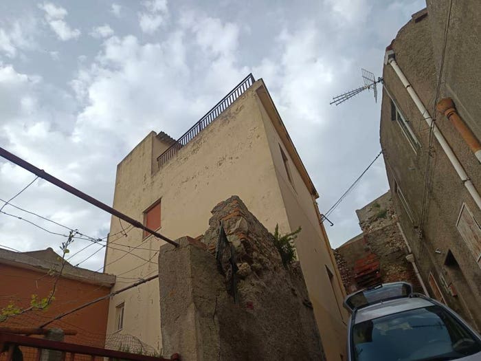Casa trilocale in vendita in Via Fontana, Centro, Valdina