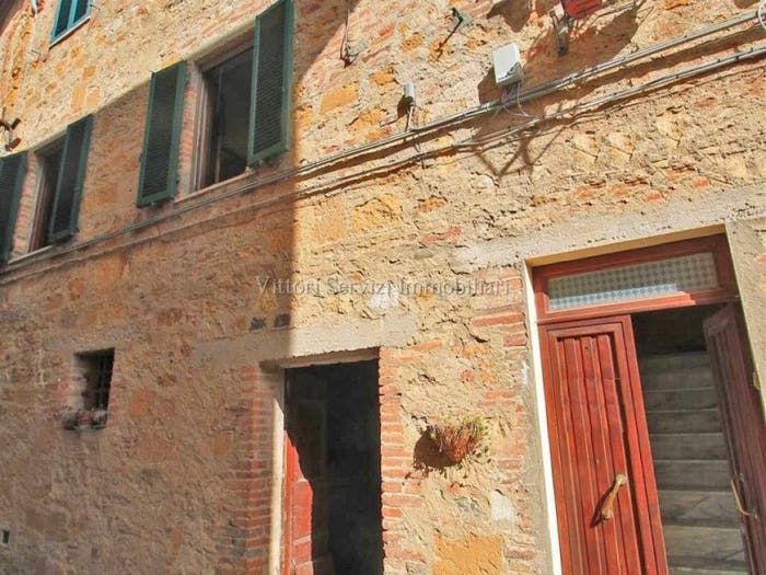 Casa con 6 locali in vendita in via antonio gramsci, Petroio, Trequanda