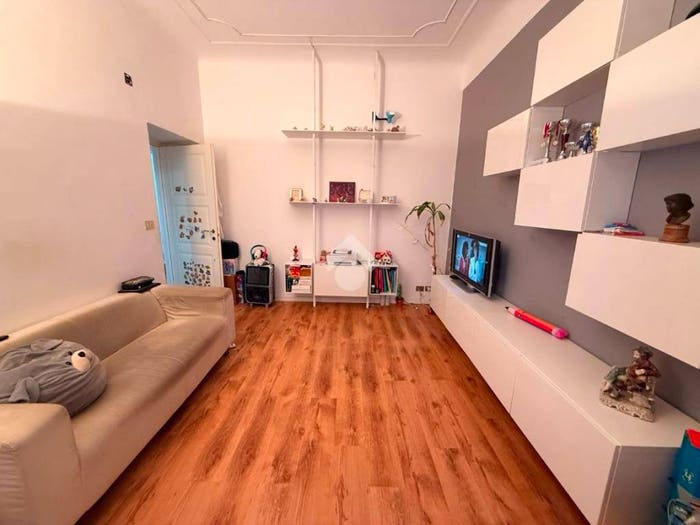 Appartamento quadrilocale in vendita in Via Palestro, Centro Città, Genova