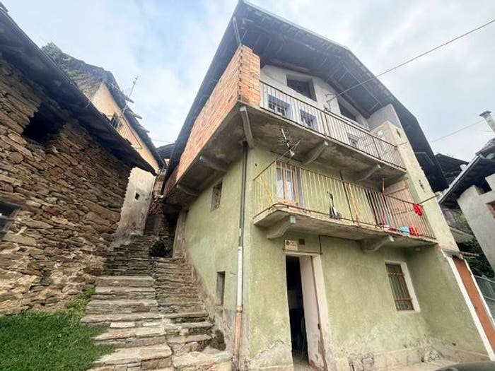 Appartamento trilocale in vendita in Via Costa, Centro, Pessinetto