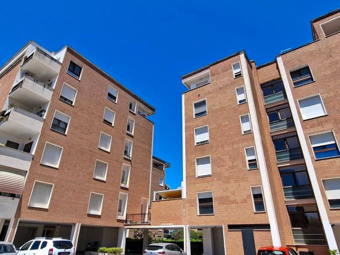 Appartamento con 5 locali in vendita in Via Lucania, Centro, Nettuno