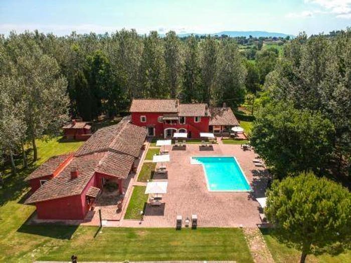 Casa con 6 locali in vendita in Via Costa di Fiaggia, Bevagna