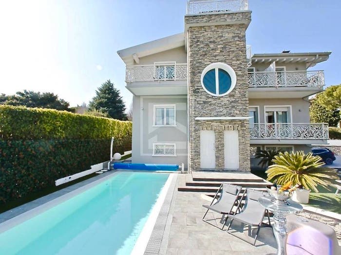 Casa con 6 locali in vendita in via Caporali, Desenzanino, Desenzano del Garda
