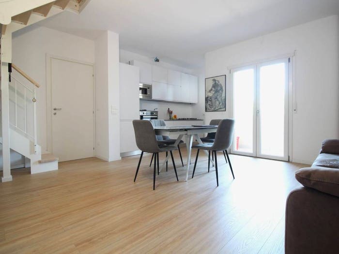 Appartamento trilocale in vendita in Via Vienna, Centro, Montebello Vicentino