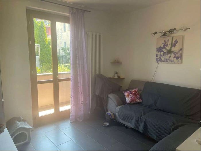Appartamento trilocale in vendita in Capiago Intimiano Olmeda, Capiago Intimiano