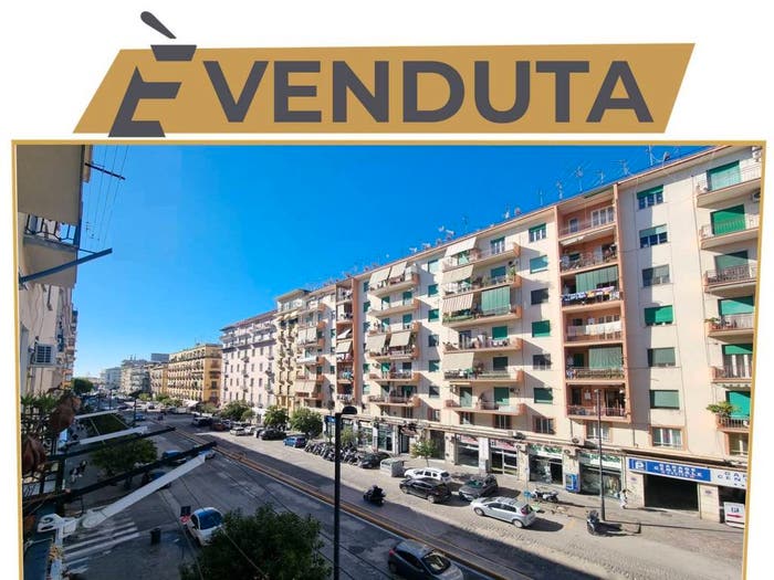 Appartamento quadrilocale in vendita in Corso Novara, Vasto, Napoli