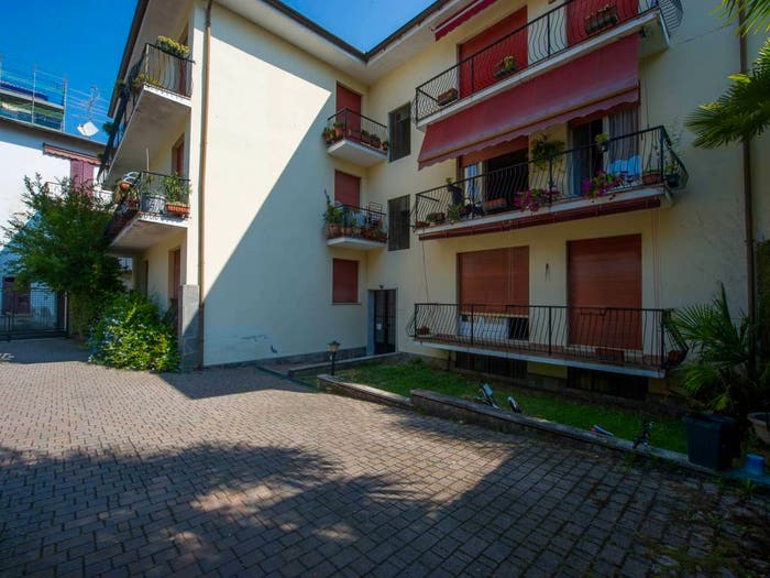 Appartamento trilocale in vendita in Via V De Bernardi, Centro, Lesa