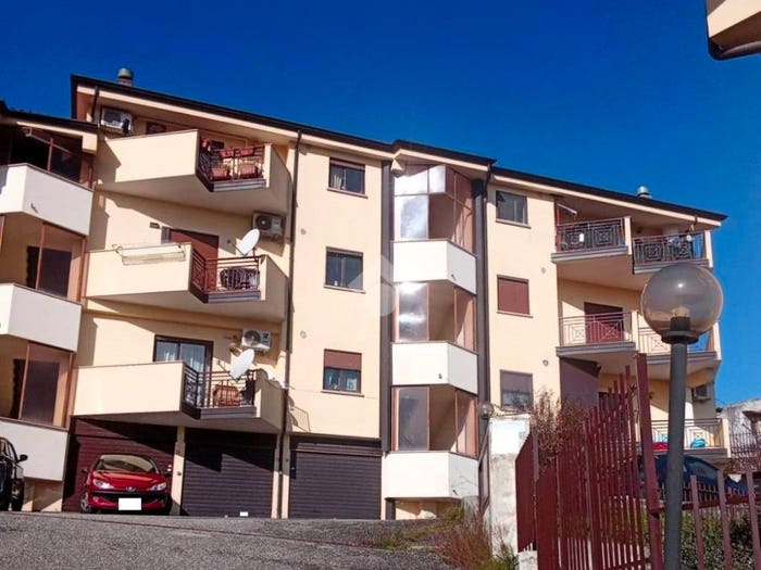 Appartamento trilocale in vendita in Via San Francesco di Paola, Marano Principato